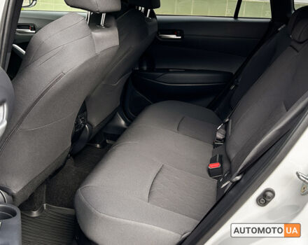 Белый Тойота Corolla Cross, объемом двигателя 2 л и пробегом 6 тыс. км за 35000 $, фото 12 на Automoto.ua