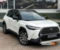 Белый Тойота Corolla Cross, объемом двигателя 2 л и пробегом 6 тыс. км за 35000 $, фото 2 на Automoto.ua