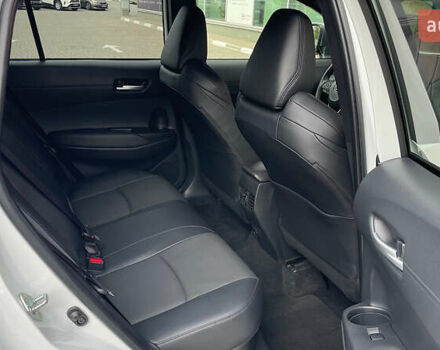 Белый Тойота Corolla Cross, объемом двигателя 2 л и пробегом 1 тыс. км за 39045 $, фото 6 на Automoto.ua