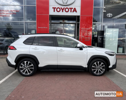 Белый Тойота Corolla Cross, объемом двигателя 2 л и пробегом 3 тыс. км за 39103 $, фото 1 на Automoto.ua