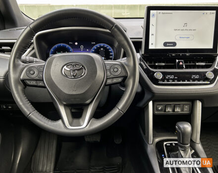 Белый Тойота Corolla Cross, объемом двигателя 2 л и пробегом 6 тыс. км за 35000 $, фото 9 на Automoto.ua