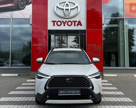 Белый Тойота Corolla Cross, объемом двигателя 2 л и пробегом 1 тыс. км за 39045 $, фото 4 на Automoto.ua