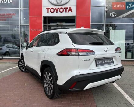 Белый Тойота Corolla Cross, объемом двигателя 2 л и пробегом 3 тыс. км за 39037 $, фото 5 на Automoto.ua