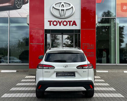 Белый Тойота Corolla Cross, объемом двигателя 2 л и пробегом 1 тыс. км за 39045 $, фото 3 на Automoto.ua