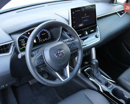 Белый Тойота Corolla Cross, объемом двигателя 2 л и пробегом 1 тыс. км за 38773 $, фото 8 на Automoto.ua