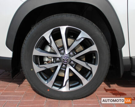 Белый Тойота Corolla Cross, объемом двигателя 2 л и пробегом 2 тыс. км за 38661 $, фото 3 на Automoto.ua