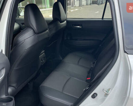 Белый Тойота Corolla Cross, объемом двигателя 2 л и пробегом 1 тыс. км за 39045 $, фото 10 на Automoto.ua