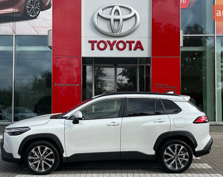 Белый Тойота Corolla Cross, объемом двигателя 2 л и пробегом 1 тыс. км за 39045 $, фото 2 на Automoto.ua