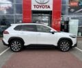 Белый Тойота Corolla Cross, объемом двигателя 2 л и пробегом 3 тыс. км за 39037 $, фото 4 на Automoto.ua