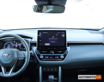 Белый Тойота Corolla Cross, объемом двигателя 2 л и пробегом 2 тыс. км за 38661 $, фото 14 на Automoto.ua