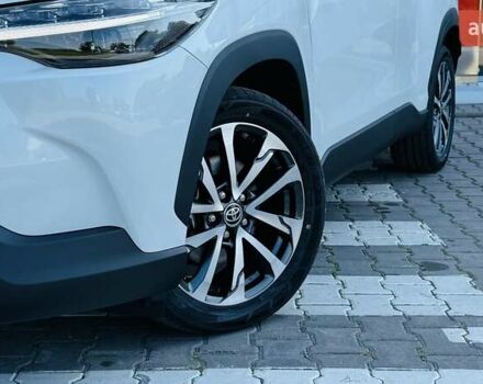 Белый Тойота Corolla Cross, объемом двигателя 2 л и пробегом 1 тыс. км за 39546 $, фото 24 на Automoto.ua