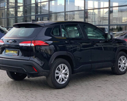 Черный Тойота Corolla Cross, объемом двигателя 2 л и пробегом 33 тыс. км за 27200 $, фото 5 на Automoto.ua
