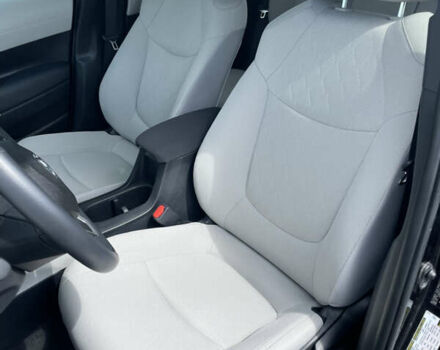 Черный Тойота Corolla Cross, объемом двигателя 2 л и пробегом 7 тыс. км за 24000 $, фото 20 на Automoto.ua