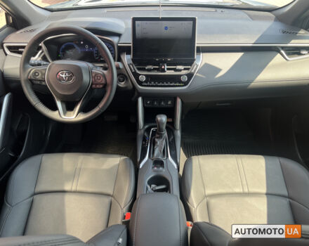 Чорний Тойота Corolla Cross, об'ємом двигуна 2 л та пробігом 18 тис. км за 1320000 $, фото 10 на Automoto.ua