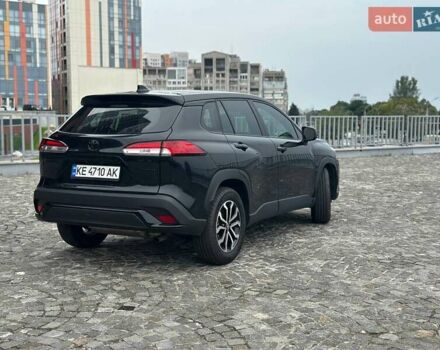 Черный Тойота Corolla Cross, объемом двигателя 2 л и пробегом 8 тыс. км за 29500 $, фото 5 на Automoto.ua