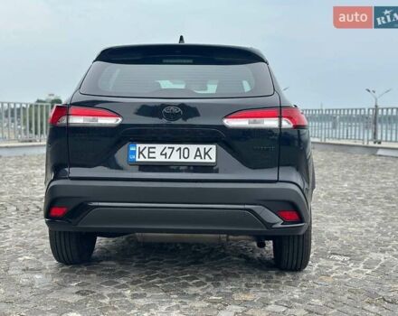 Чорний Тойота Corolla Cross, об'ємом двигуна 2 л та пробігом 8 тис. км за 29500 $, фото 7 на Automoto.ua