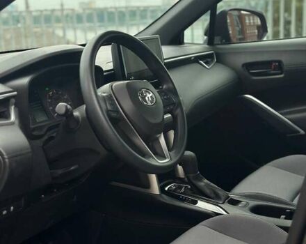 Чорний Тойота Corolla Cross, об'ємом двигуна 2 л та пробігом 8 тис. км за 29500 $, фото 10 на Automoto.ua