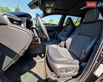 Черный Тойота Corolla Cross, объемом двигателя 2 л и пробегом 7 тыс. км за 29999 $, фото 18 на Automoto.ua