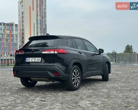Чорний Тойота Corolla Cross, об'ємом двигуна 2 л та пробігом 8 тис. км за 29500 $, фото 6 на Automoto.ua