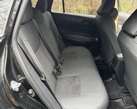 Черный Тойота Corolla Cross, объемом двигателя 2 л и пробегом 29 тыс. км за 31500 $, фото 1 на Automoto.ua