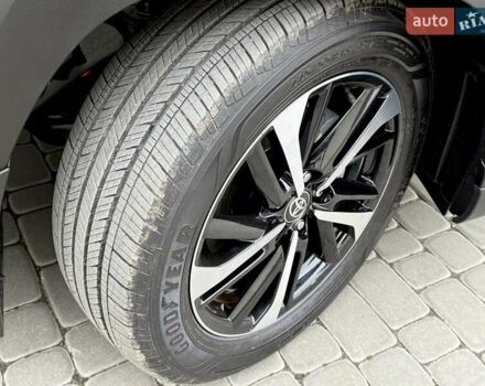 Чорний Тойота Corolla Cross, об'ємом двигуна 2 л та пробігом 5 тис. км за 29700 $, фото 12 на Automoto.ua