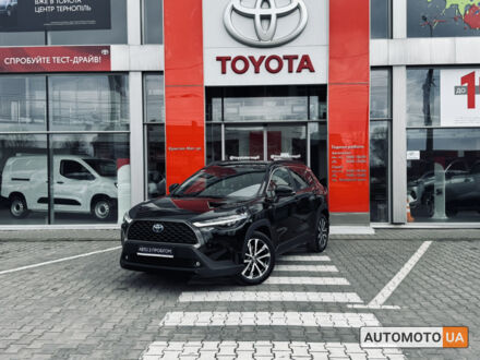 Тойота Corolla Cross 2023 в Тернополе на Automoto.ua Черный Тойота Corolla Cross, объемом двигателя 2 л и пробегом 30 тыс. км за 1470000 $, фото 1 на Automoto.ua