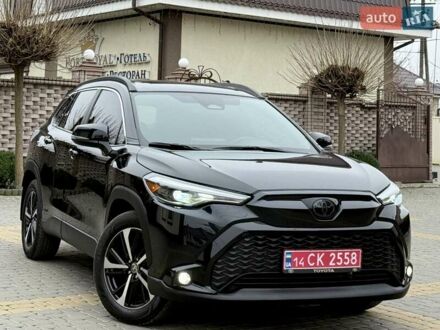 Чорний Тойота Corolla Cross, об'ємом двигуна 2 л та пробігом 5 тис. км за 29700 $, фото 1 на Automoto.ua