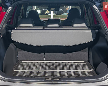 Красный Тойота Corolla Cross, объемом двигателя 2 л и пробегом 1 тыс. км за 38810 $, фото 10 на Automoto.ua