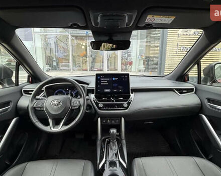 Красный Тойота Corolla Cross, объемом двигателя 2 л и пробегом 5 тыс. км за 38547 $, фото 13 на Automoto.ua