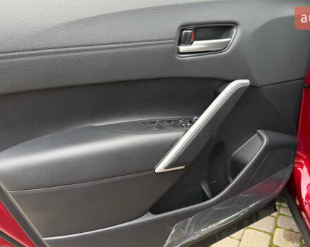 Красный Тойота Corolla Cross, объемом двигателя 2 л и пробегом 5 тыс. км за 38547 $, фото 10 на Automoto.ua