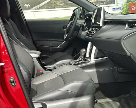 Красный Тойота Corolla Cross, объемом двигателя 1.99 л и пробегом 1 тыс. км за 38907 $, фото 10 на Automoto.ua