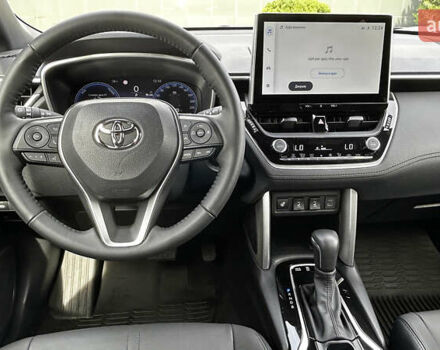 Красный Тойота Corolla Cross, объемом двигателя 1.99 л и пробегом 1 тыс. км за 38907 $, фото 15 на Automoto.ua
