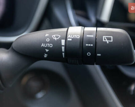 Красный Тойота Corolla Cross, объемом двигателя 2 л и пробегом 1 тыс. км за 38810 $, фото 26 на Automoto.ua