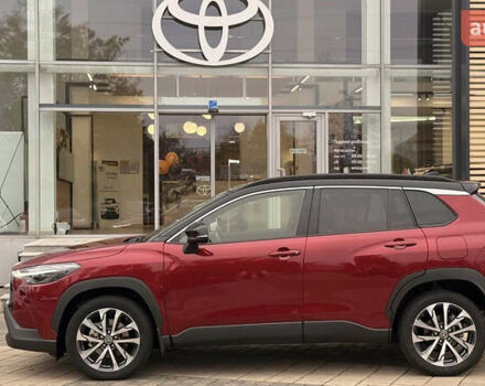 Красный Тойота Corolla Cross, объемом двигателя 2 л и пробегом 5 тыс. км за 38547 $, фото 5 на Automoto.ua