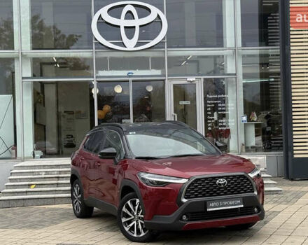 Красный Тойота Corolla Cross, объемом двигателя 2 л и пробегом 5 тыс. км за 38547 $, фото 2 на Automoto.ua