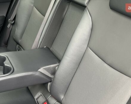 Тойота Corolla Cross, об'ємом двигуна 2 л та пробігом 0 тис. км за 43973 $, фото 34 на Automoto.ua