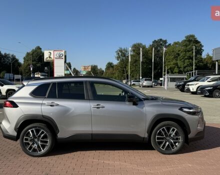 Тойота Corolla Cross 2025 у Житомирі на Automoto.ua Тойота Corolla Cross, об'ємом двигуна 2 л та пробігом 0 тис. км за 43190 $, фото 23 на Automoto.ua