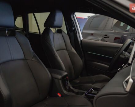 Тойота Corolla Cross, об'ємом двигуна 2 л та пробігом 0 тис. км за 43106 $, фото 12 на Automoto.ua