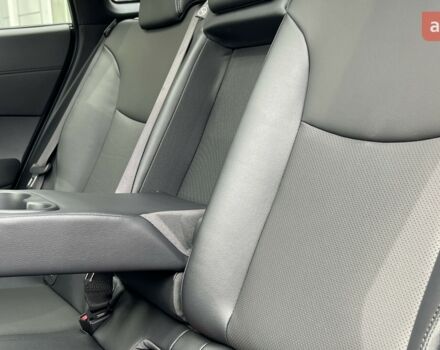 Тойота Corolla Cross, об'ємом двигуна 2 л та пробігом 0 тис. км за 43973 $, фото 35 на Automoto.ua