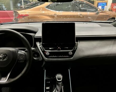 Тойота Corolla Cross, об'ємом двигуна 2 л та пробігом 0 тис. км за 42336 $, фото 3 на Automoto.ua