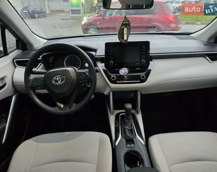 Серый Тойота Corolla Cross, объемом двигателя 2 л и пробегом 78 тыс. км за 23999 $, фото 31 на Automoto.ua