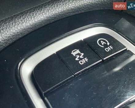 Серый Тойота Corolla Cross, объемом двигателя 2 л и пробегом 4 тыс. км за 24000 $, фото 38 на Automoto.ua