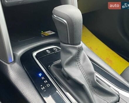 Серый Тойота Corolla Cross, объемом двигателя 2 л и пробегом 4 тыс. км за 24000 $, фото 39 на Automoto.ua