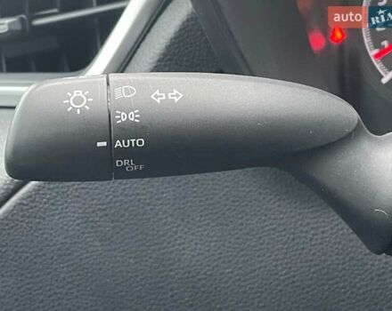 Серый Тойота Corolla Cross, объемом двигателя 2 л и пробегом 4 тыс. км за 24000 $, фото 32 на Automoto.ua