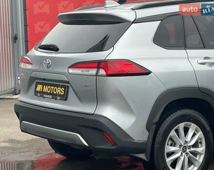 Серый Тойота Corolla Cross, объемом двигателя 2 л и пробегом 4 тыс. км за 24000 $, фото 4 на Automoto.ua