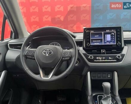 Серый Тойота Corolla Cross, объемом двигателя 2 л и пробегом 4 тыс. км за 24000 $, фото 24 на Automoto.ua