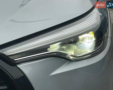 Серый Тойота Corolla Cross, объемом двигателя 2 л и пробегом 4 тыс. км за 24000 $, фото 12 на Automoto.ua