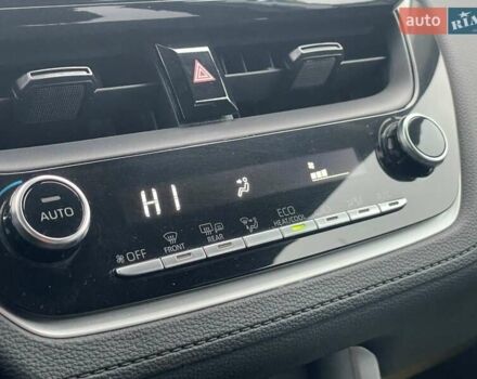 Серый Тойота Corolla Cross, объемом двигателя 2 л и пробегом 4 тыс. км за 24000 $, фото 35 на Automoto.ua