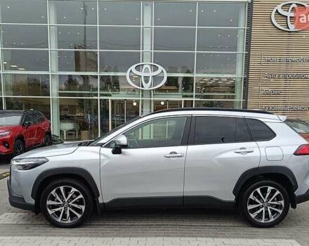 Серый Тойота Corolla Cross, объемом двигателя 2 л и пробегом 46 тыс. км за 33413 $, фото 2 на Automoto.ua
