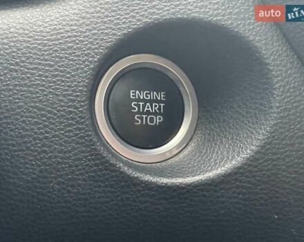 Серый Тойота Corolla Cross, объемом двигателя 2 л и пробегом 4 тыс. км за 24000 $, фото 34 на Automoto.ua